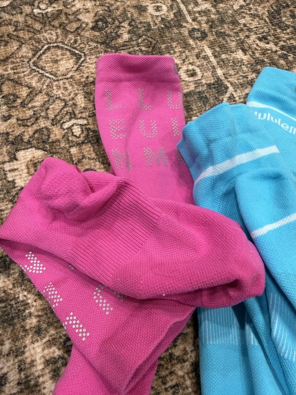 lululemon Sock Lot 5 Pairs Running Crew Womens - Picture 6 of 6